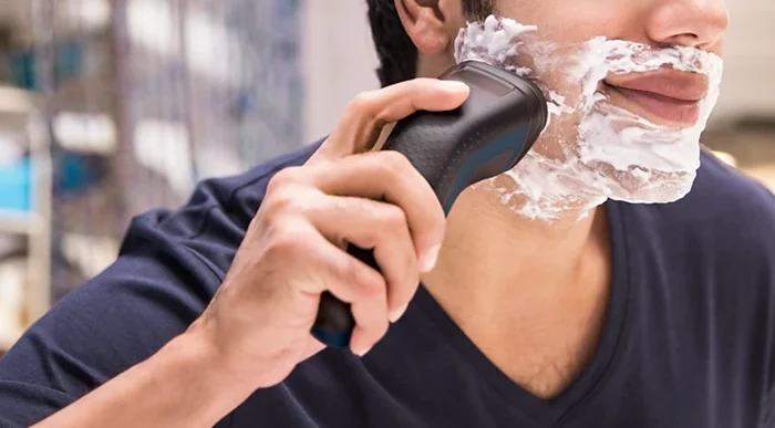 Philips S1121/41 Wet & Dry Electric Shaver Series 1000